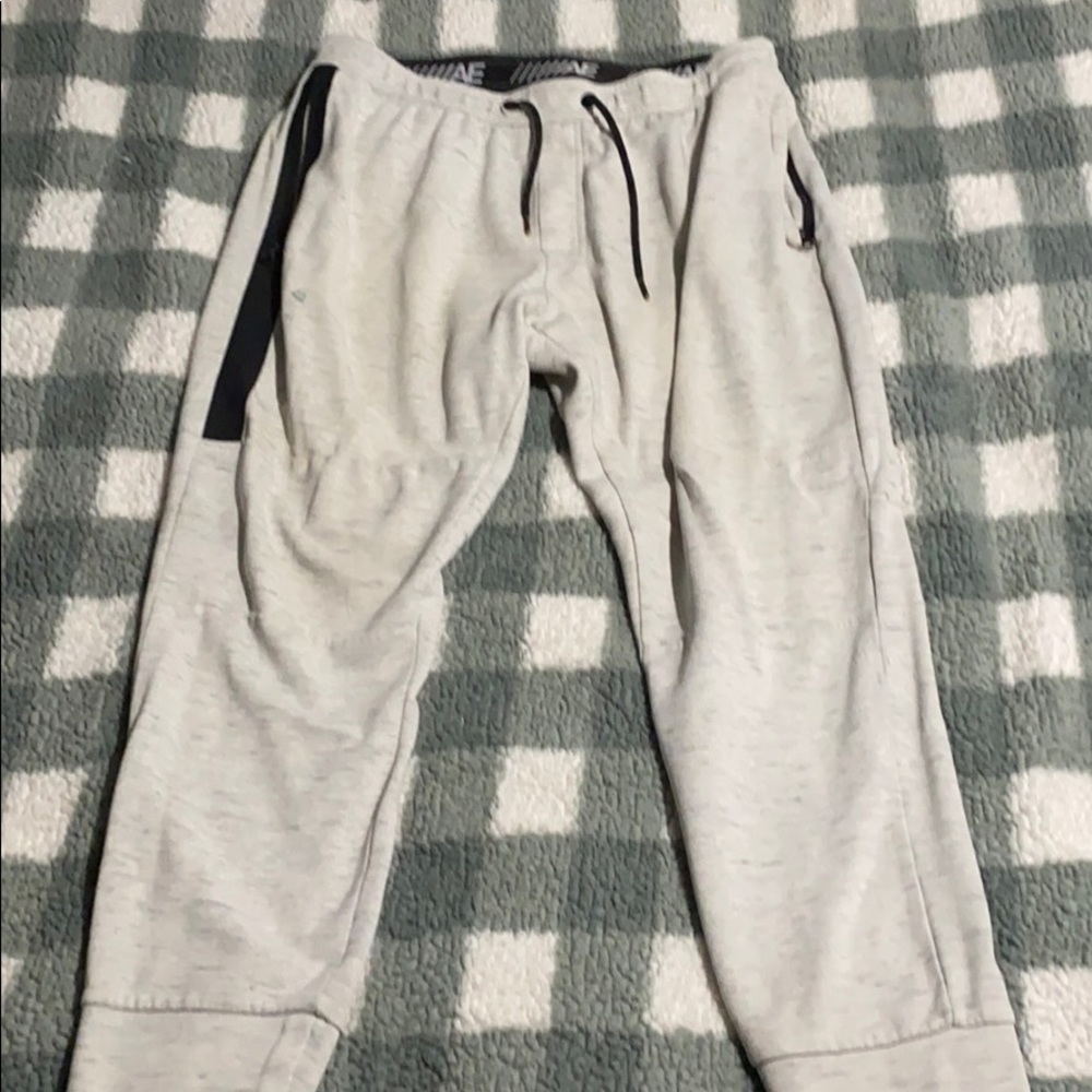 American Eagle Joggers